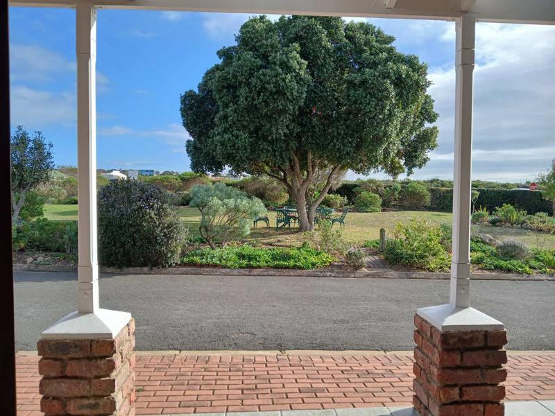 2 Bedroom Property for Sale in Stilbaai Wes Western Cape